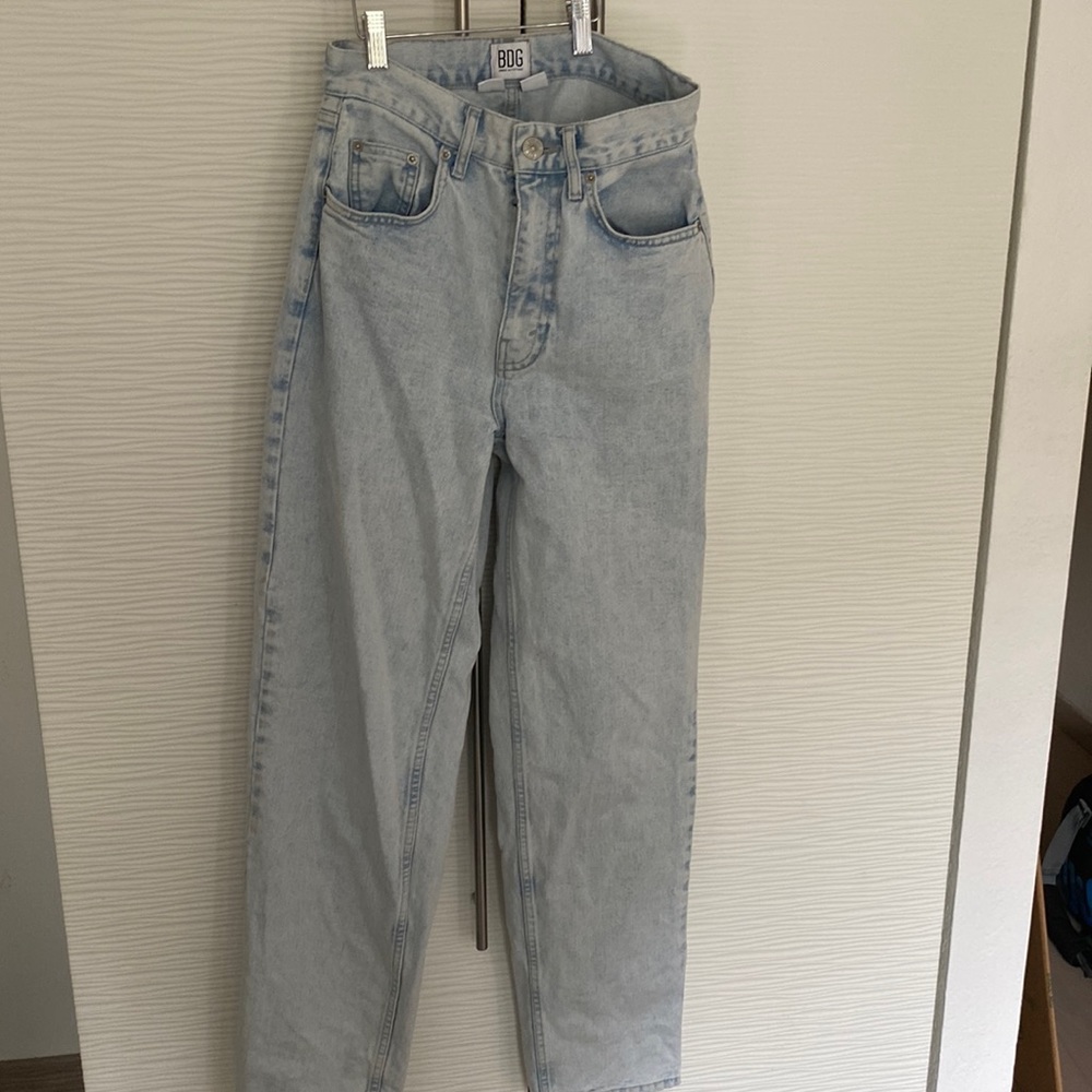 BDG mom jeans light wash